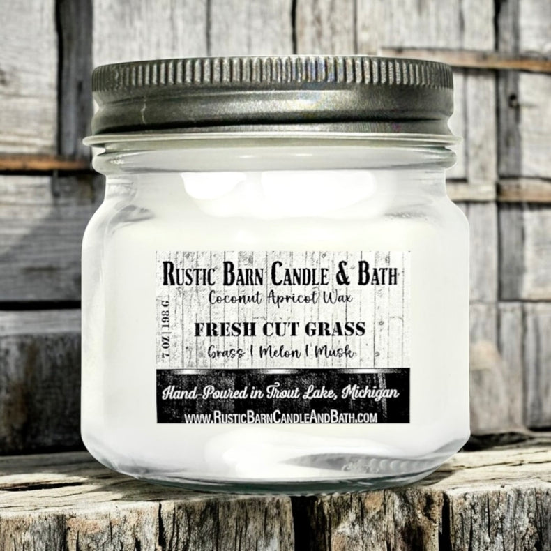 Fresh Cut Grass Candle - Melon, Grass & Musk