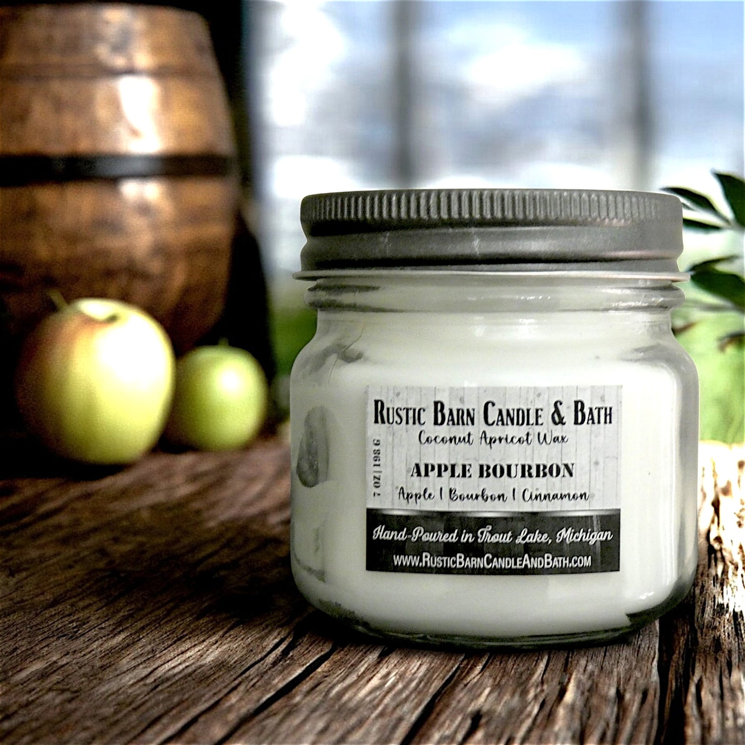 APPLE BOURBON - MASON JAR CANDLE (8 OZ)