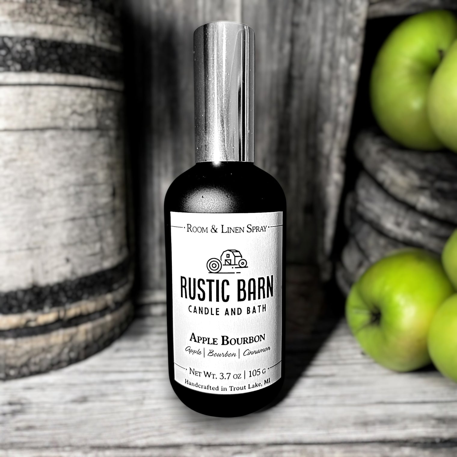 APPLE BOURBON - ROOM AND LINEN SPRAY (4 OZ)