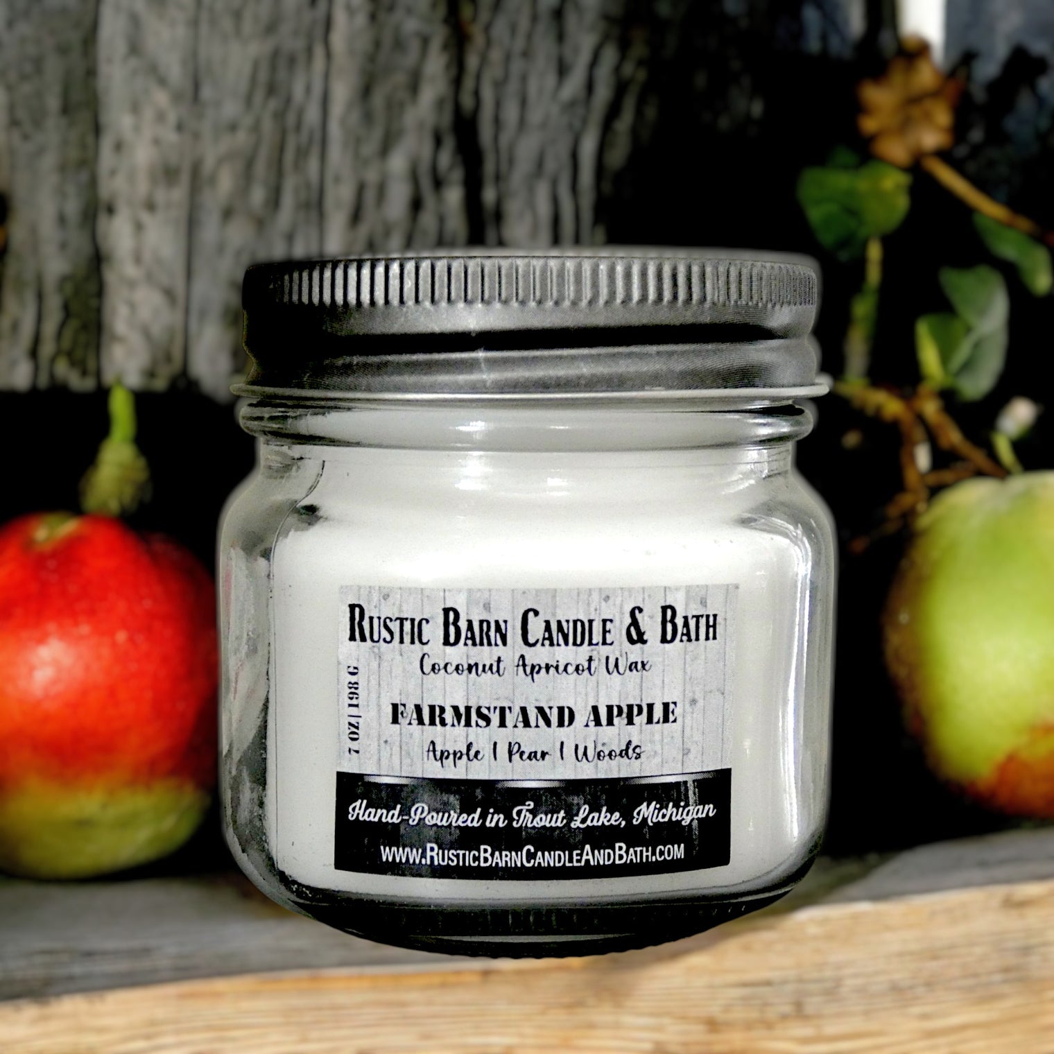 FARMSTAND APPLE - MASON JAR CANDLE (8 OZ)